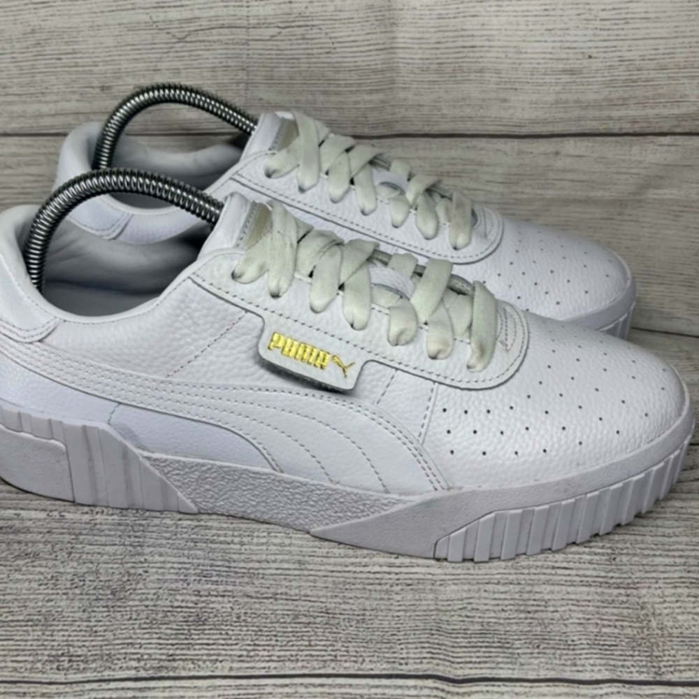 Women’s 10 Puma Cali White Platform Shoes.